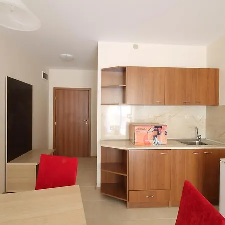 Arendoo In Midia Grand